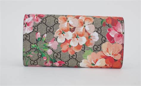 gucci gg blooms continental wallet|gucci outlet wallet price.